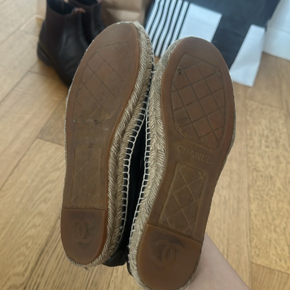 Black leather Chanel Espadrilles - Picture 3 of 4